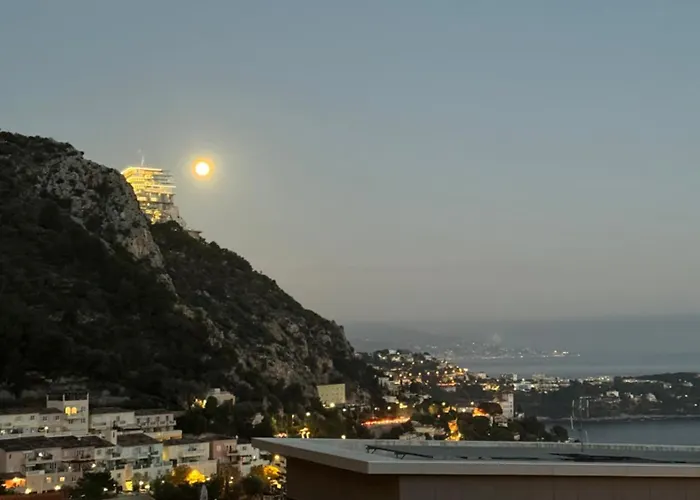 Apartament Penthouse Over Monaco
